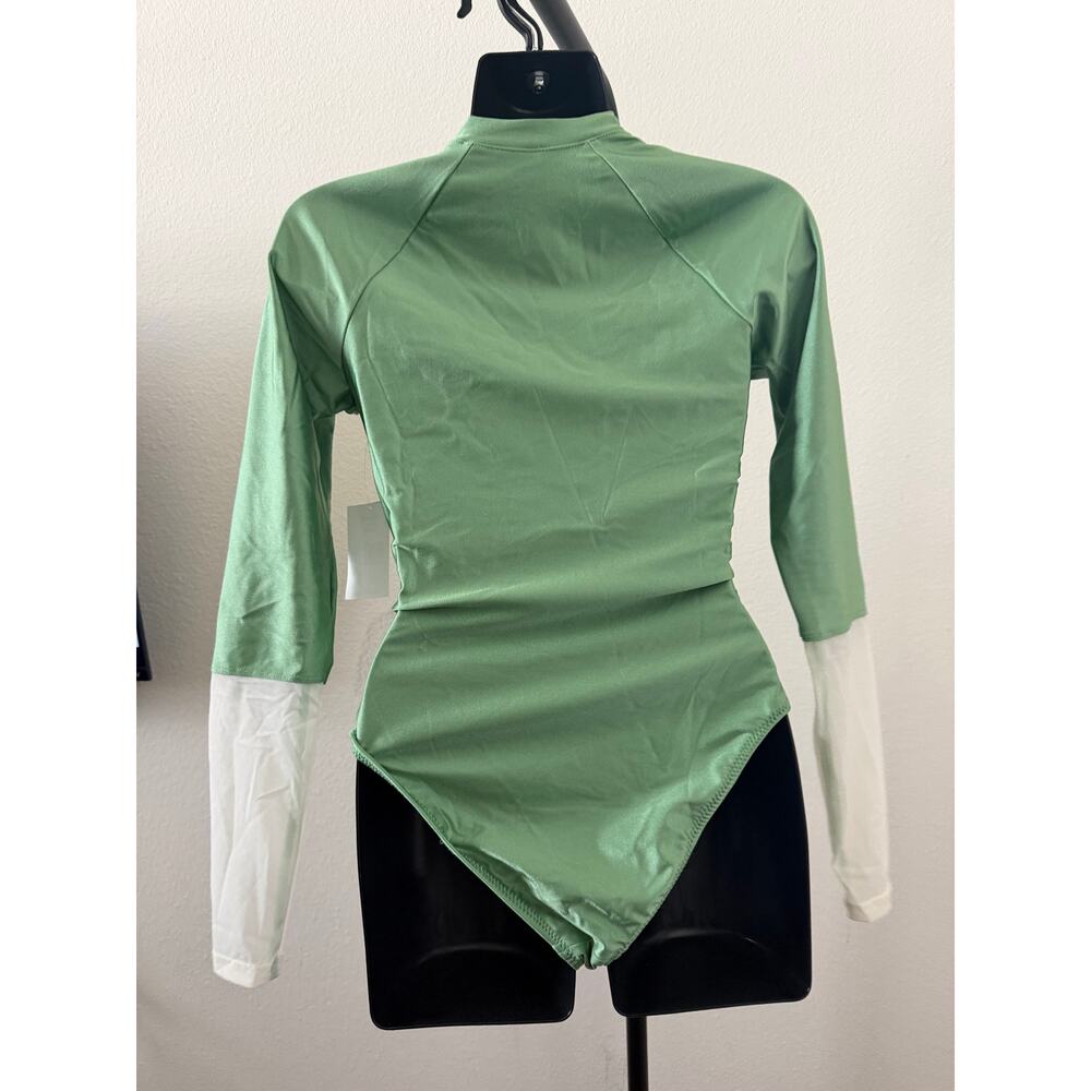 New Wet Sgeivo one piece zip long sleeve swimsuit green small $168 - Picture 4 of 4